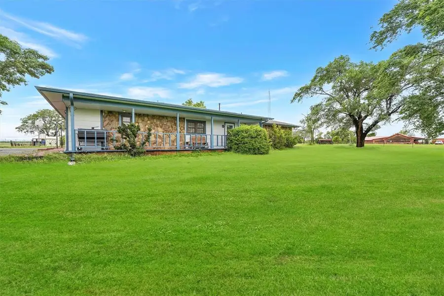 11747 N 2240 Road, Cordell, OK 73632 - Image #3