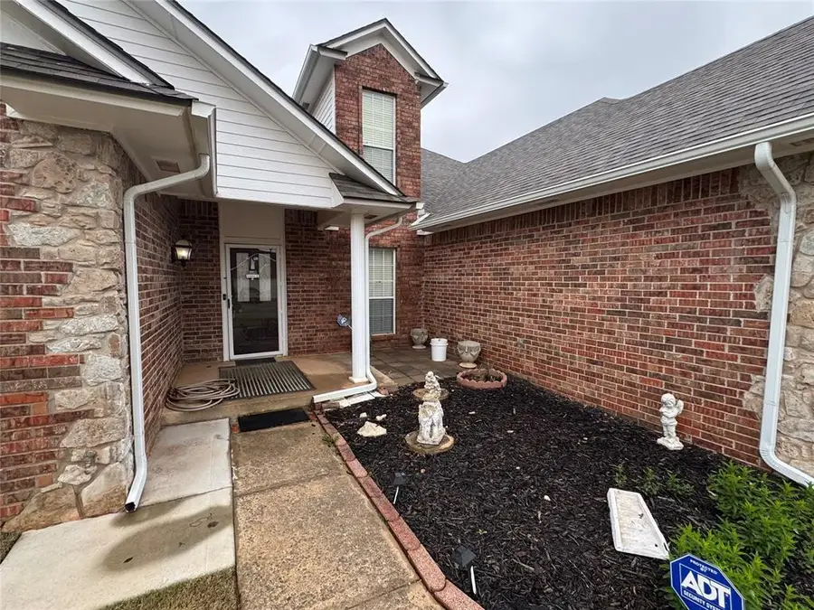 2509 Kingsley Lane, Oklahoma City, OK 73128 - Image #3