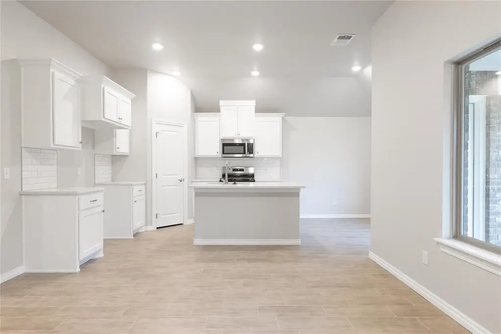 3041 Grapevine Street, Edmond, OK 73034 - Image #1