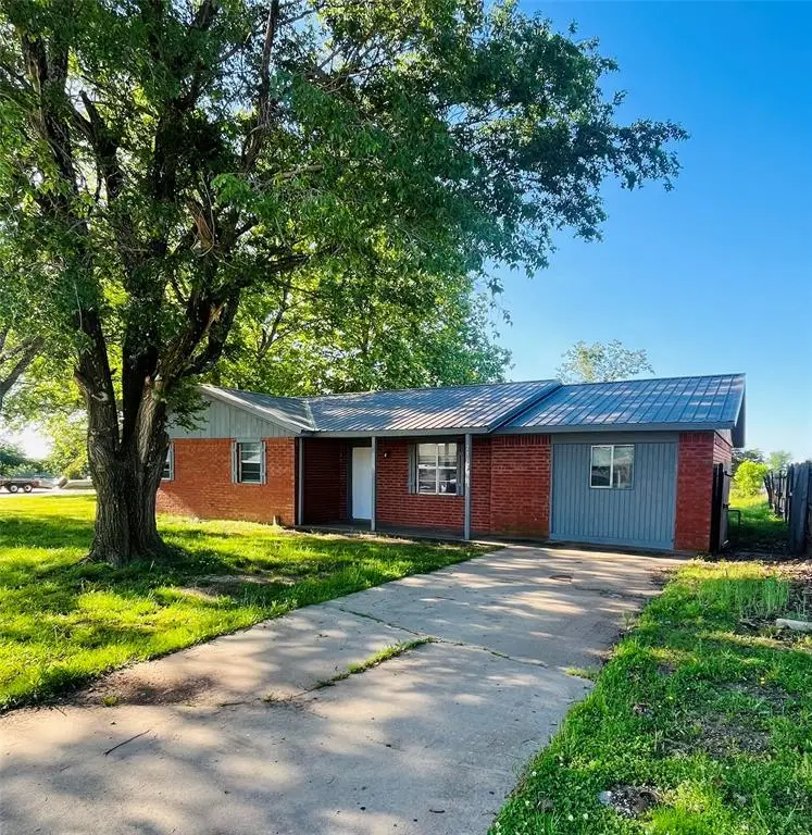 2217 7th Street, Prague, OK 74864 - Image #2