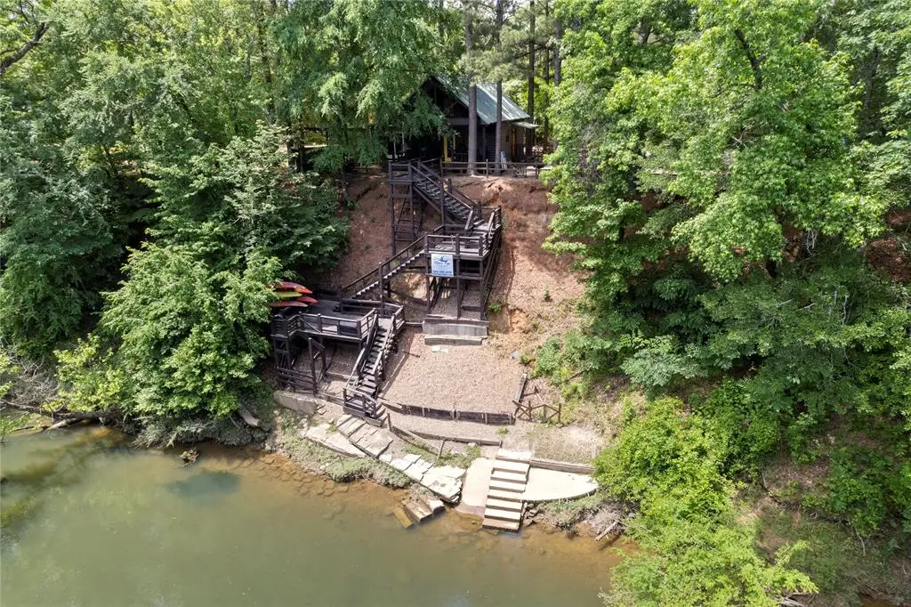 962 Red Fox Road, Broken Bow, OK 74728 - Image #1