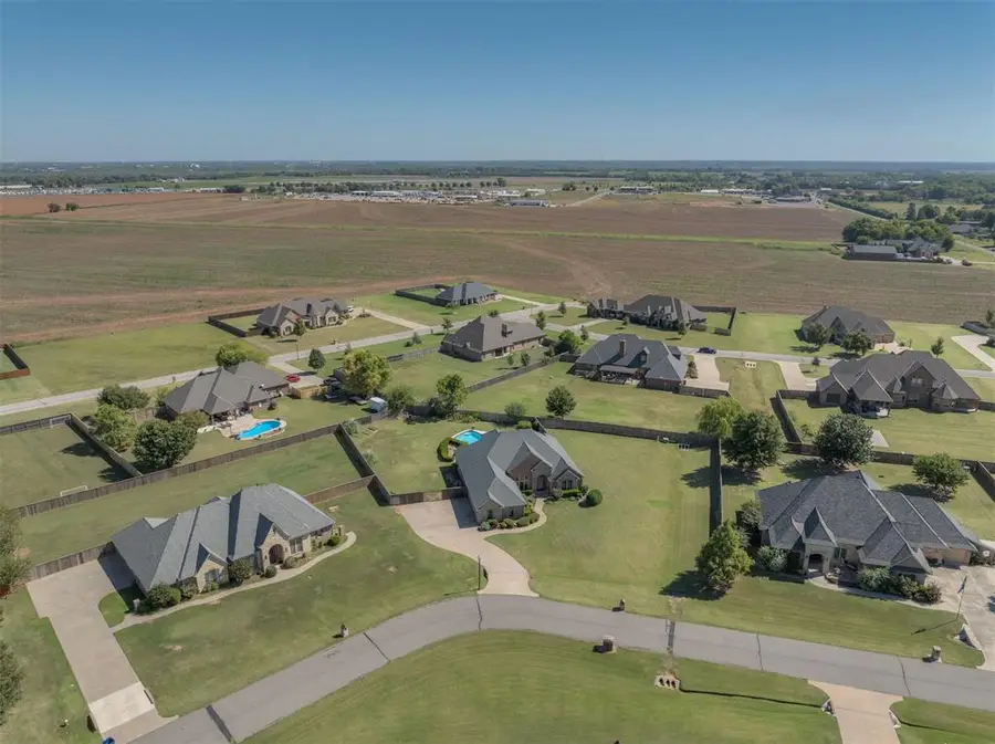 239 Brandon Circle, Goldsby, OK 73093 - Image #2