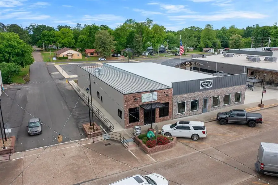 124 N Main Street, Broken Bow, OK 74728 - Image #2