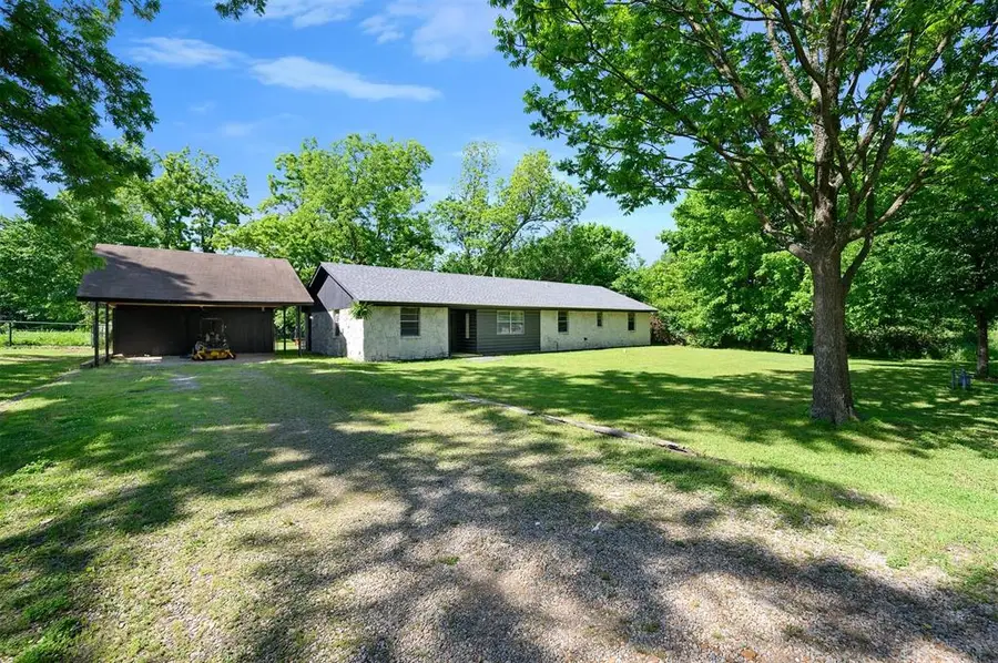 308 E Highland Street, Hugo, OK 74743 - Image #2