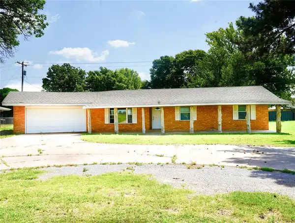 1212 N Main Street, Fairview, OK 73737