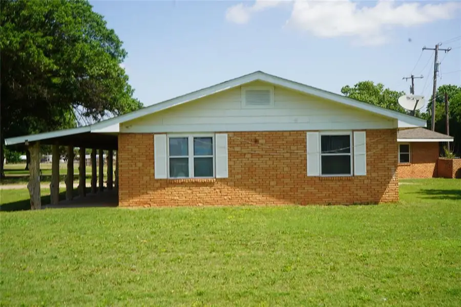 1212 N Main Street, Fairview, OK 73737 - Image #2