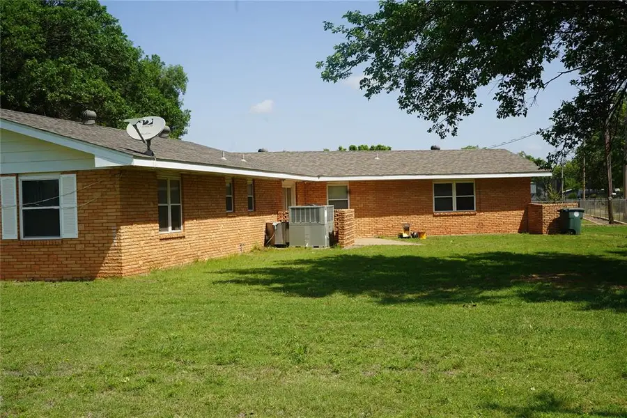 1212 N Main Street, Fairview, OK 73737 - Image #3