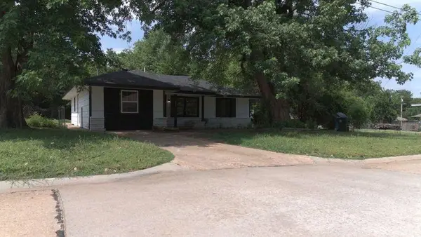 617 Holman Place, Midwest City, OK 73110