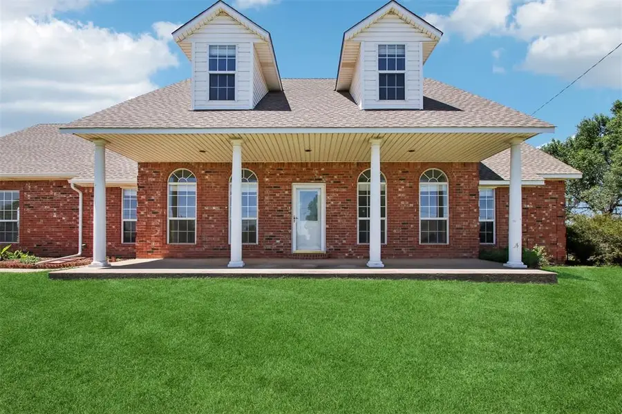 1227 Stout Dr Nw, Piedmont, OK 73078 - Image #2