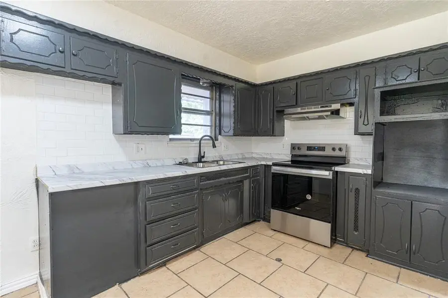 1524 Hampton Drive, Del City, OK 73115 - Image #3