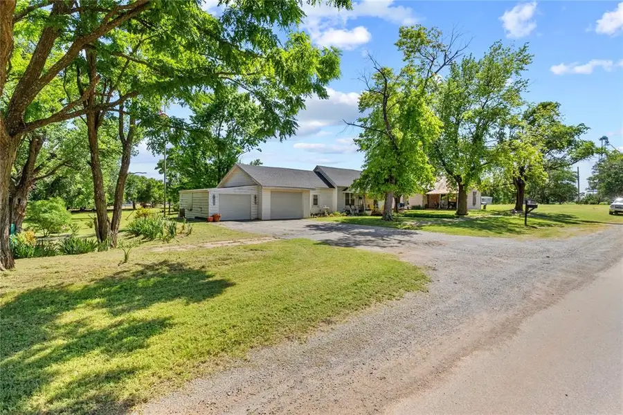 208 W Broadway Street, Custer City, OK 73639 - Image #2