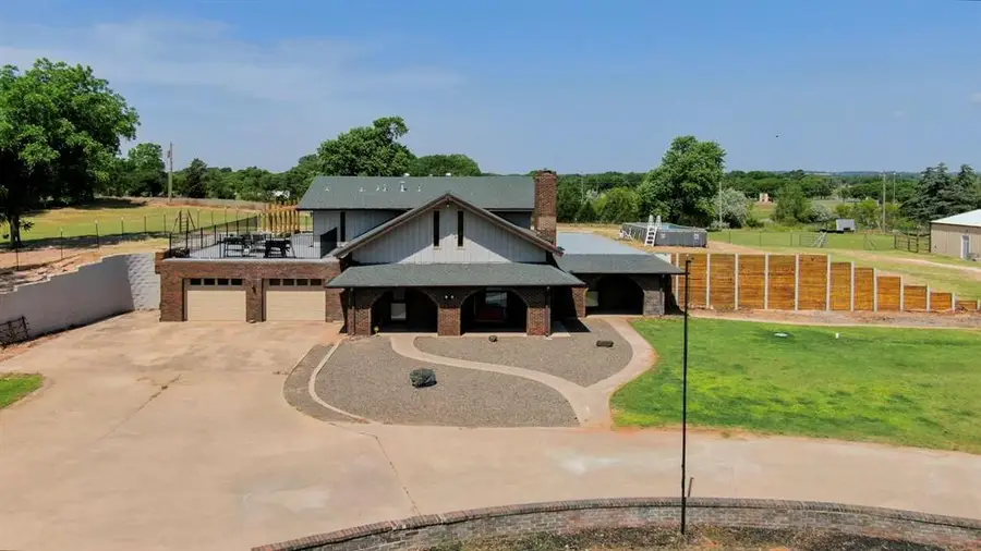 129 Park Drive, Sayre, OK 73662 - Image #2