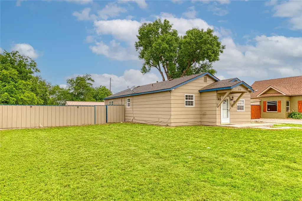 515 N Booth Avenue, Elk City, OK 73644 - Image #1