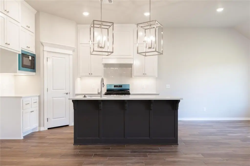 12337 SW 32nd Street, Yukon, OK 73099 - Image #1