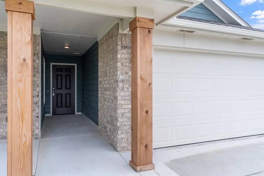 15800 Switchgrass Place, Moore, OK 73170 - Image #3