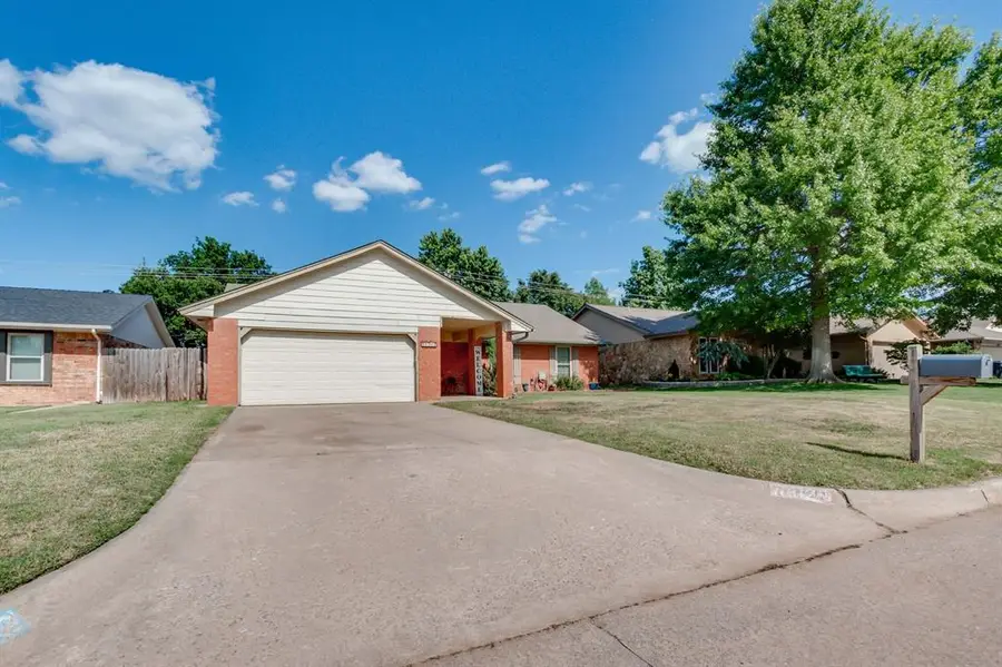 11312 Ashford Drive, Yukon, OK 73099 - Image #2