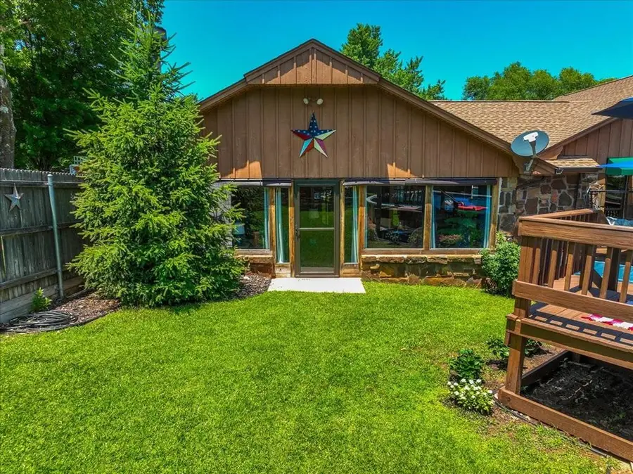 308 W Chickasaw Avenue, Washington, OK 73093 - Image #3