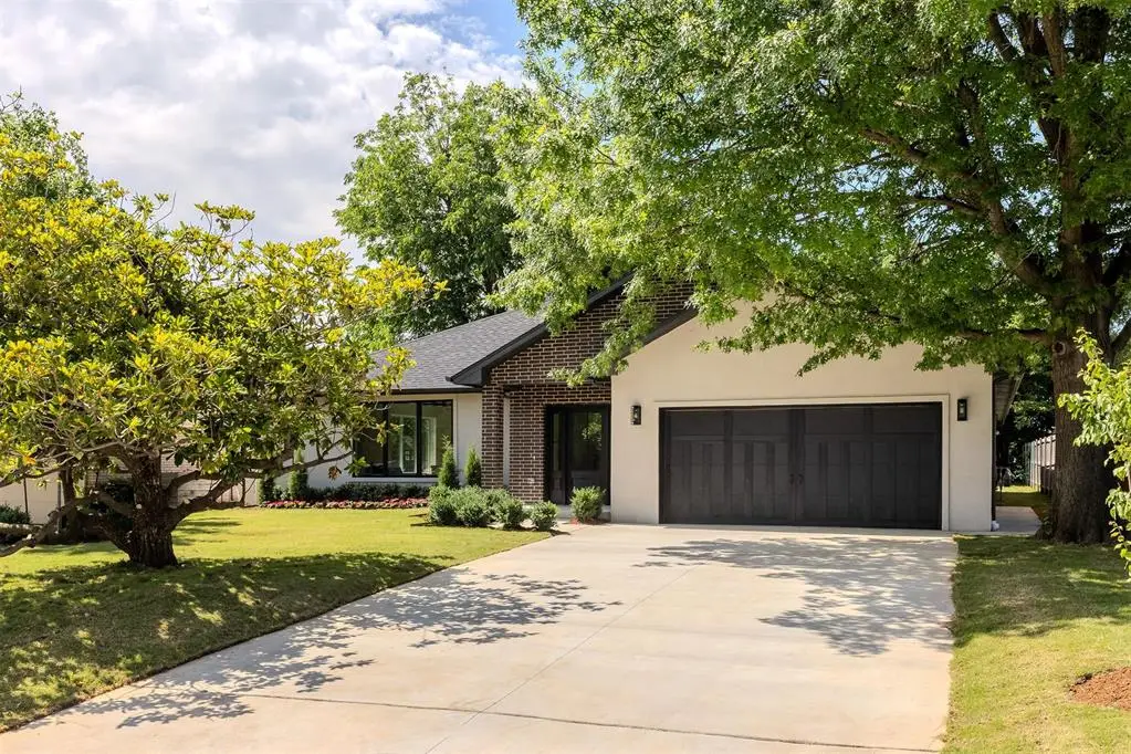 1808 Westminster Place, Nichols Hills, OK 73120 - Image #1