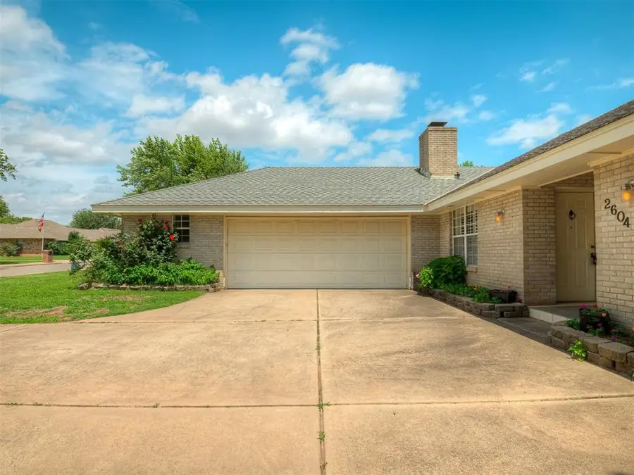 2604 Jeannes Trail, Edmond, OK 73012 - Image #2