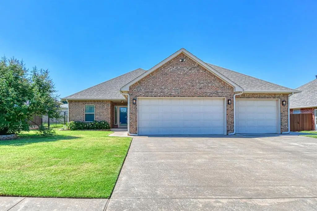 300 Bailey Street, Blanchard, OK 73010 - Image #1