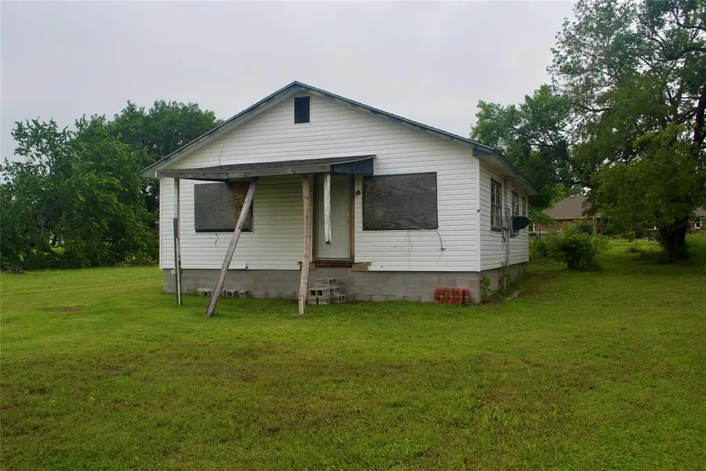 812 S 1st Avenue, Stroud, OK 74079 - Image #1
