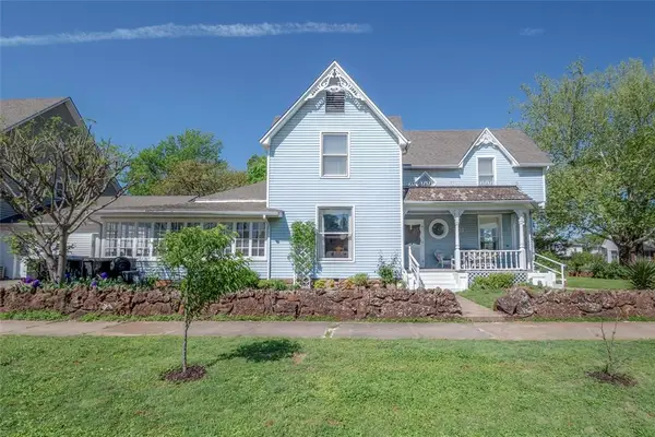 201 W 8th Street, Chandler, OK 74834