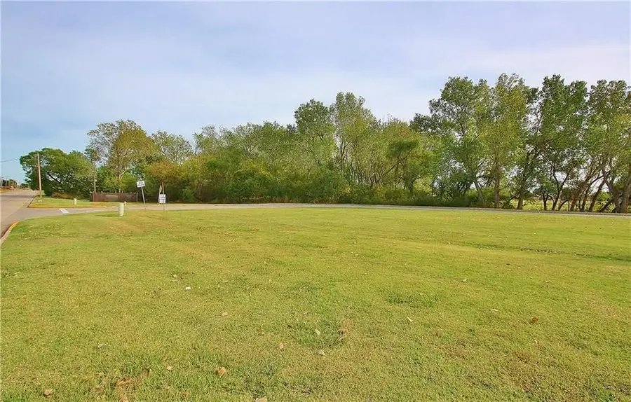 106 Landmark Drive, Yukon, OK 73099 - Image #2