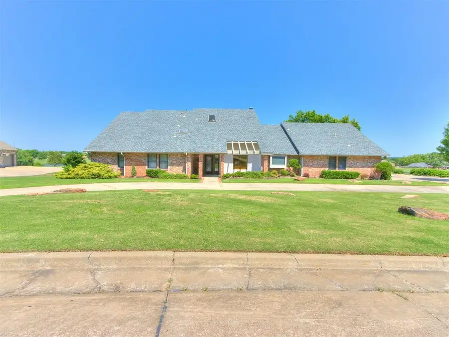 9 Country Club Road, Shawnee, OK 74801 - Image #2
