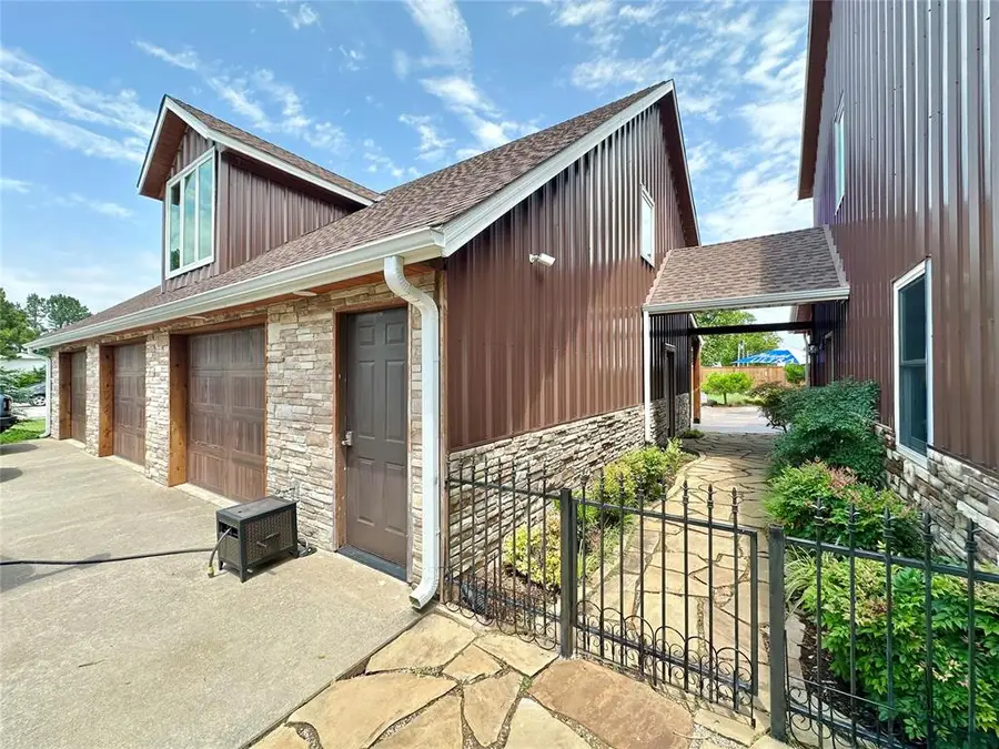 17701 South Rock Creek Road, Shawnee, OK 74801 - Image #2