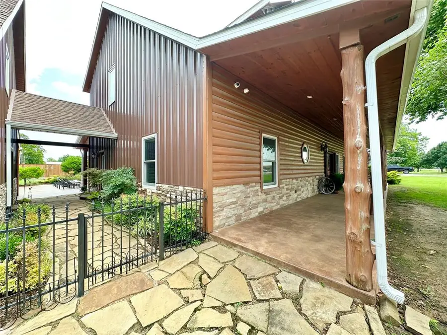 17701 South Rock Creek Road, Shawnee, OK 74801 - Image #3