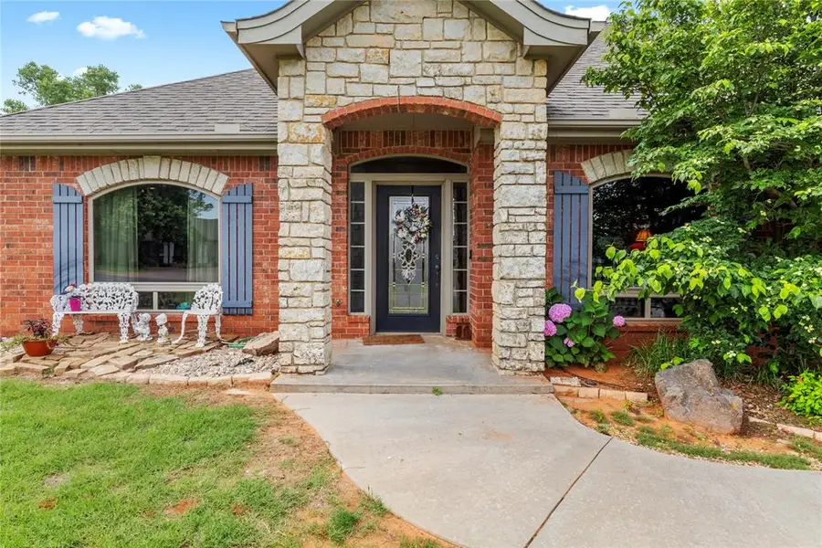 1414 Chisholm Trail, Weatherford, OK 73096 - Image #2