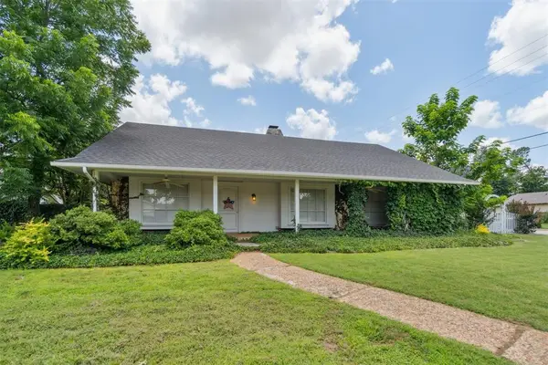 1744 Westbrooke Terrace, Norman, OK 73072