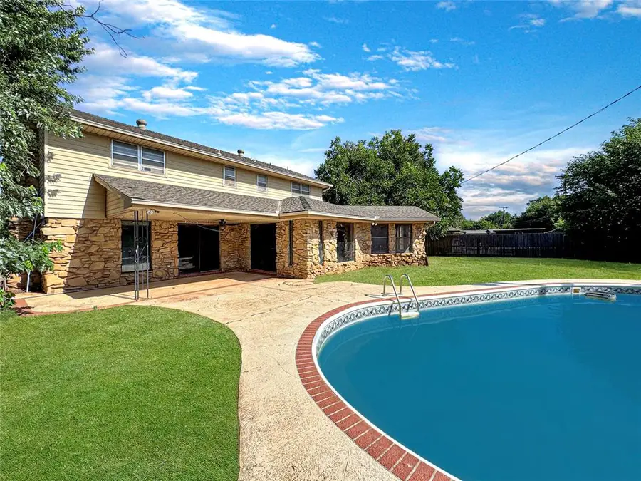 744 Kingston Drive, Yukon, OK 73099 - Image #2