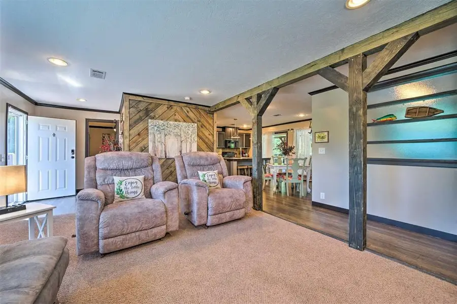 86 Crooked Oaks Lane, Broken Bow, OK 74728 - Image #2