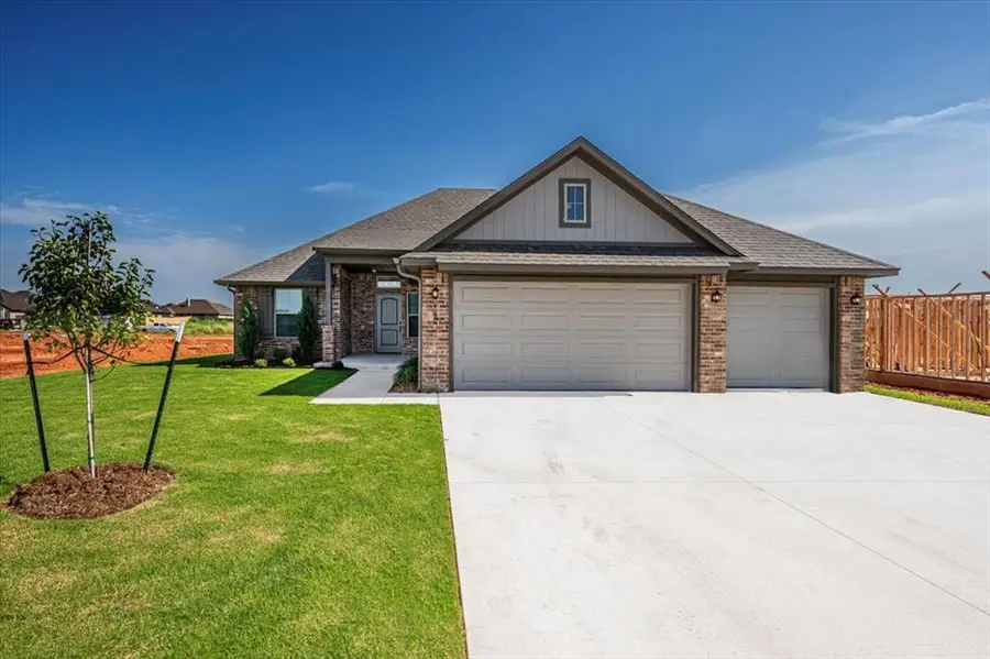2001 W Crossbow Way, Mustang, OK 73064 - Image #3