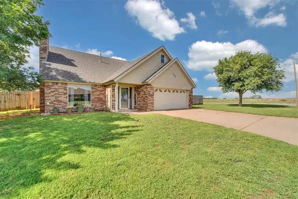 320 Elkview Drive, Elk City, OK 73644