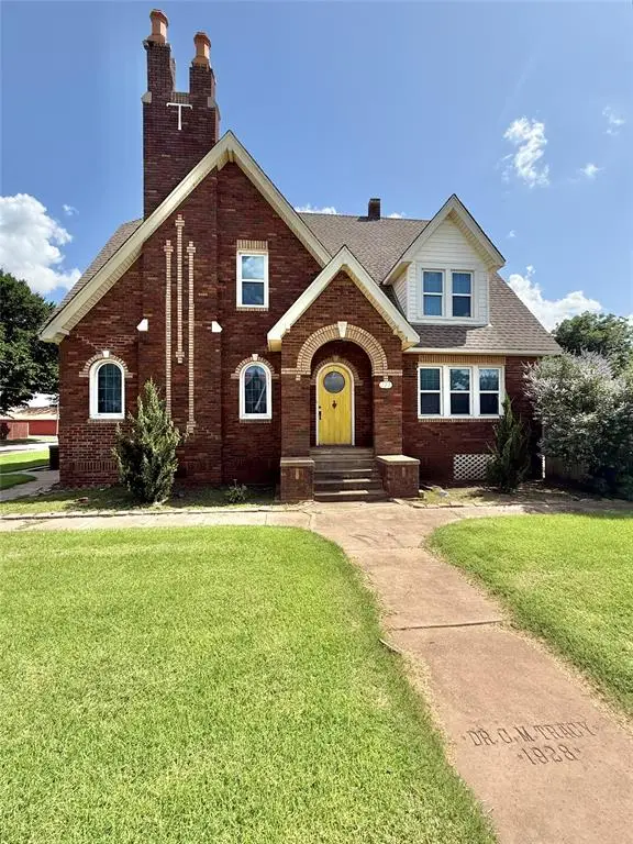 722 E Main Street, Sentinel, OK 73664 - Image #1