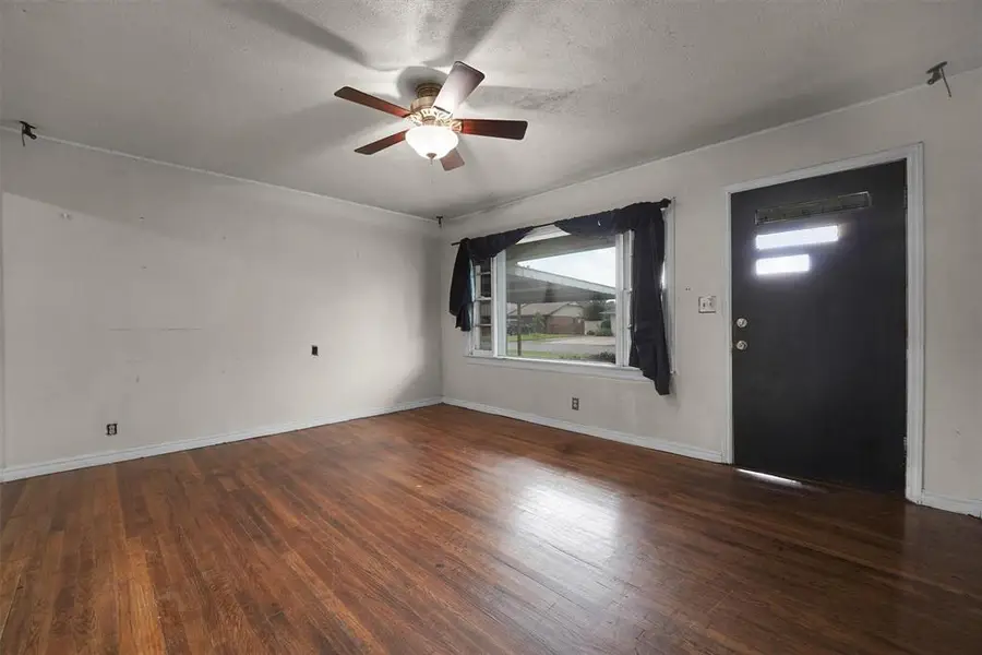 1712 W B Avenue, Elk City, OK 73644 - Image #2