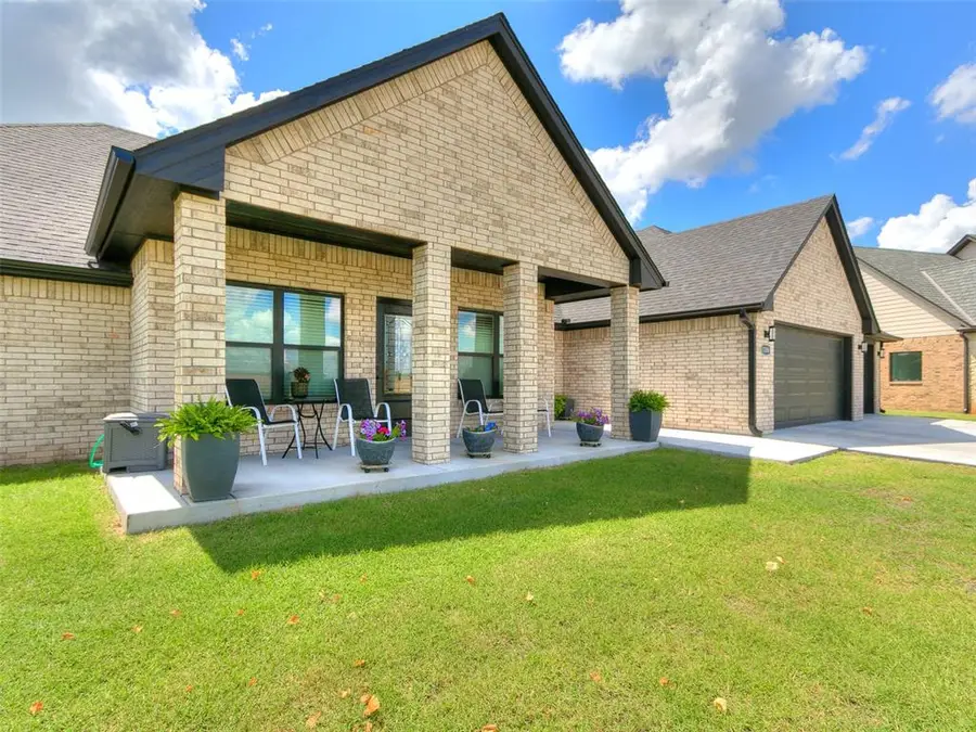 1104 Redbud Circle, Chickasha, OK 73018 - Image #3