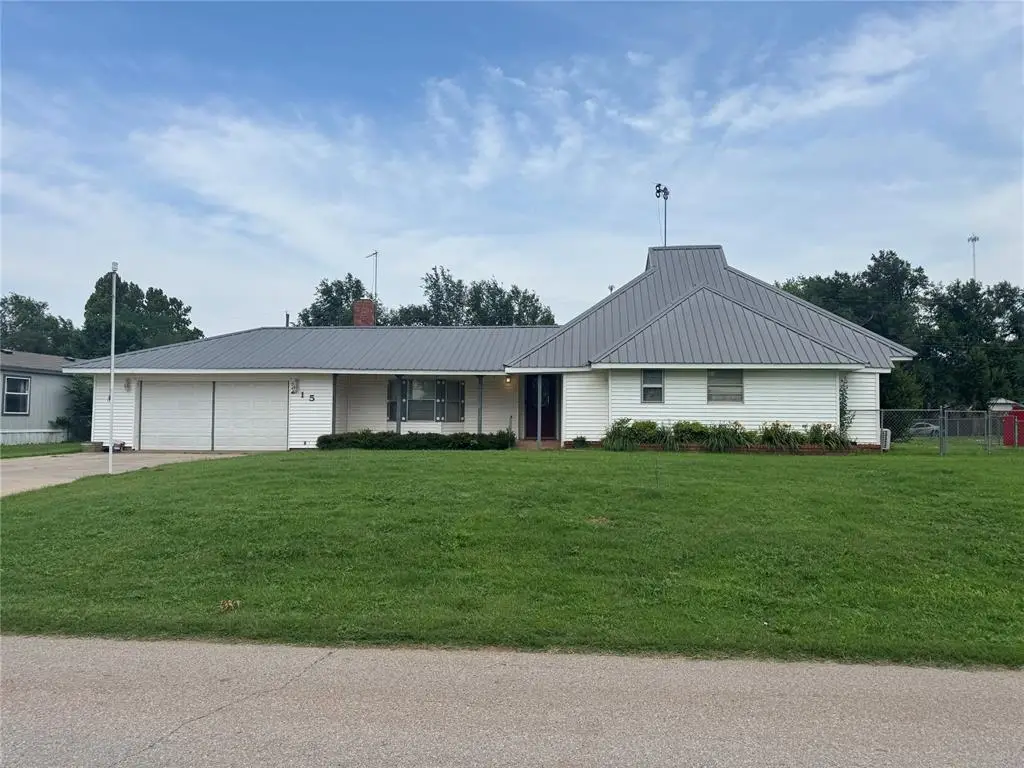 215 S 6th Street, Verden, OK 73092 - Image #1