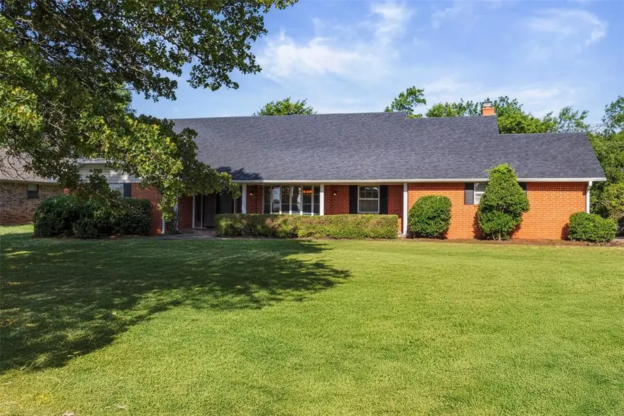 3306 N Oklahoma Street, Shawnee, OK 74804 - Image #2