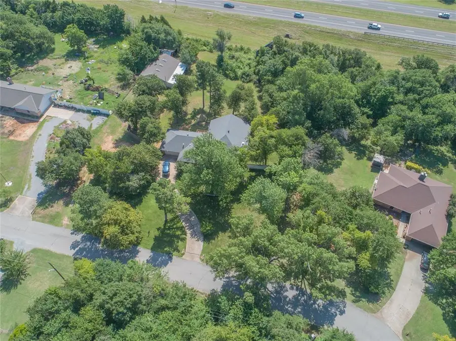 1404 Oak Drive, Edmond, OK 73034 - Image #2