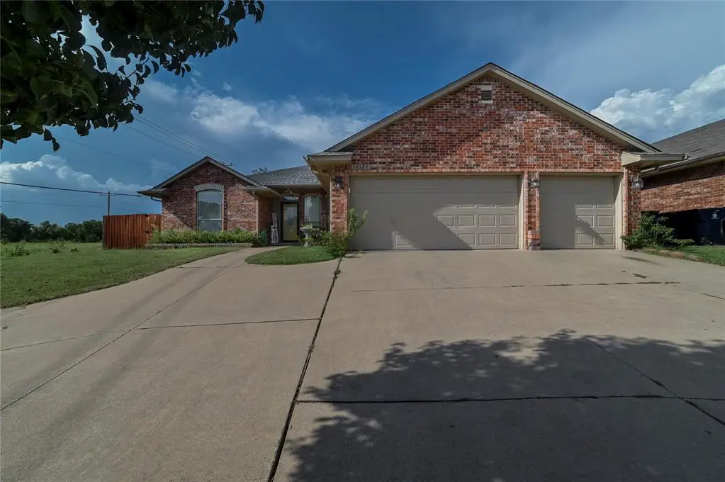 12127 SW 4th Street, Yukon, OK 73099 - Image #1