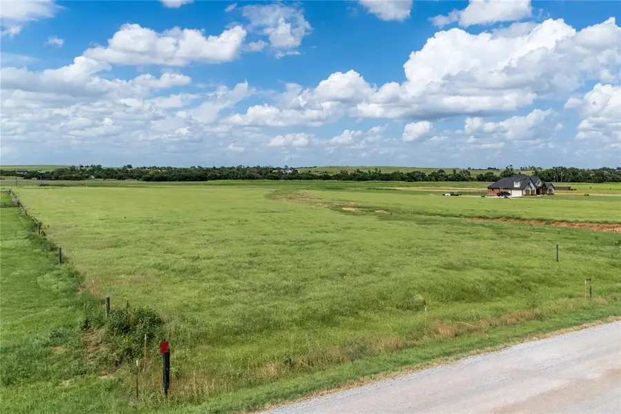 E Arapaho Road, Weatherford, OK 73096 - Image #2