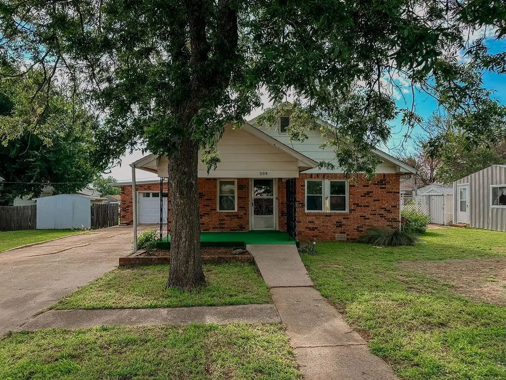 309 N Spencer Avenue, Hinton, OK 73047 - Image #1