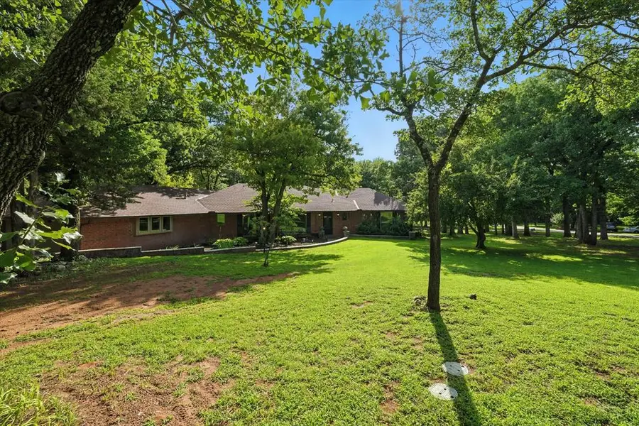 2500 Blue Spruce Road, Edmond, OK 73025 - Image #3