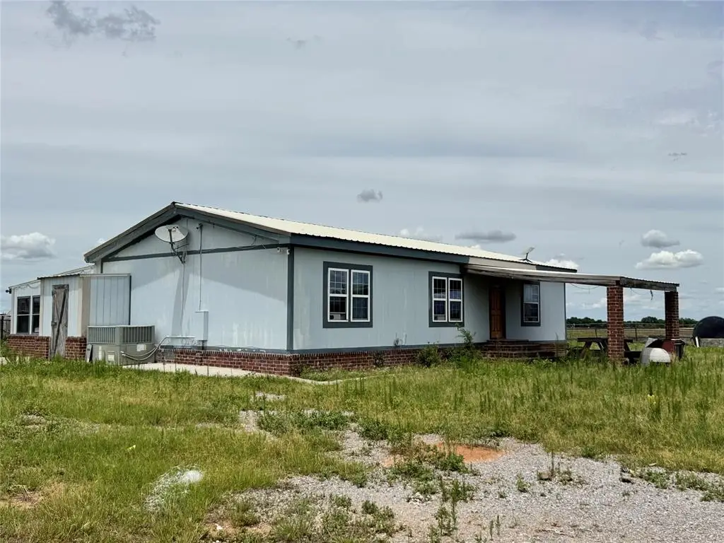 17871 E 1200 Road, Erick, OK 73645 - Image #1