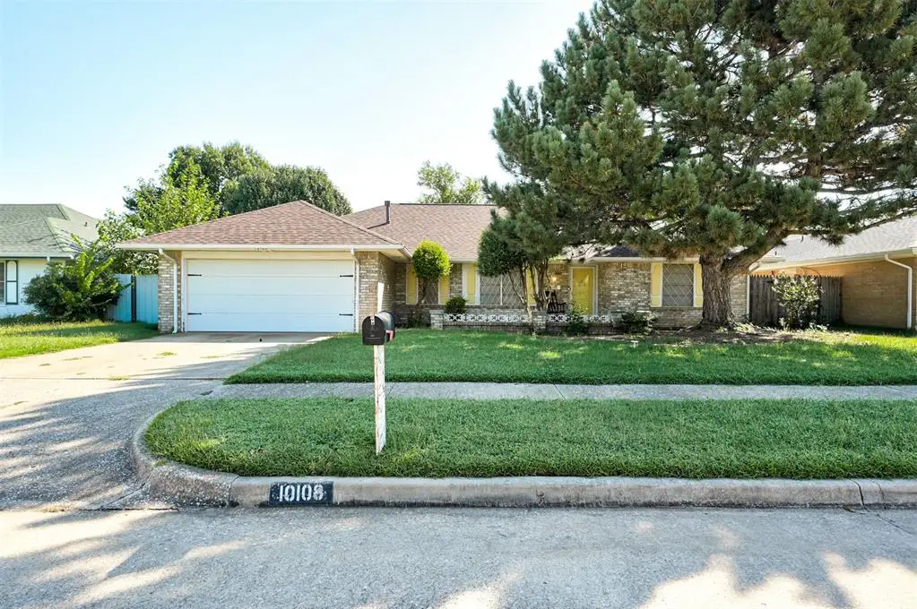 10108 S Ranchwood Manor Drive, Oklahoma City, OK 73139 - Image #1