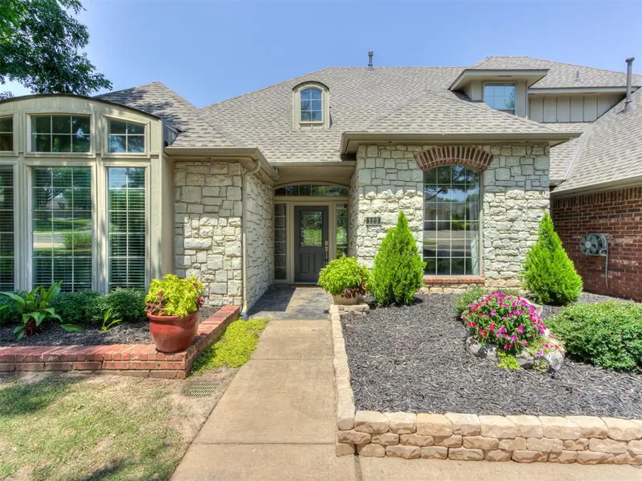123 Lakeview Trail, Edmond, OK 73003 - #2