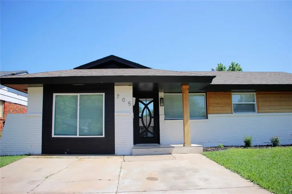 705 W Main Street, Moore, OK 73160 - Image #1